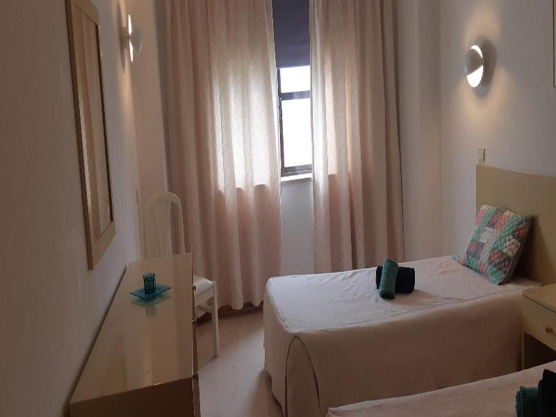 Jeannies Oura Estrela Apartamentos image
