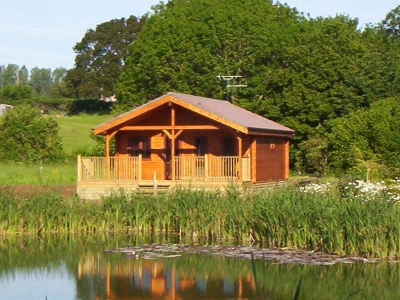 Watermeadow Lakes And Lodges image