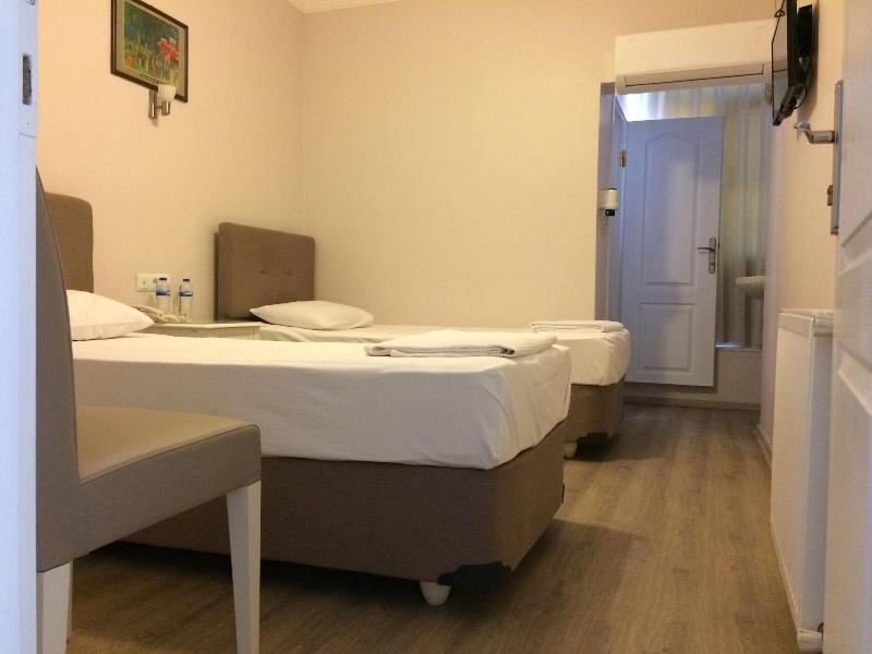 Burhaniye Merkez Otel image