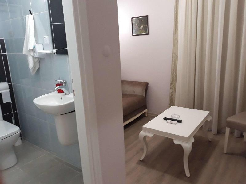 Burhaniye Merkez Otel image