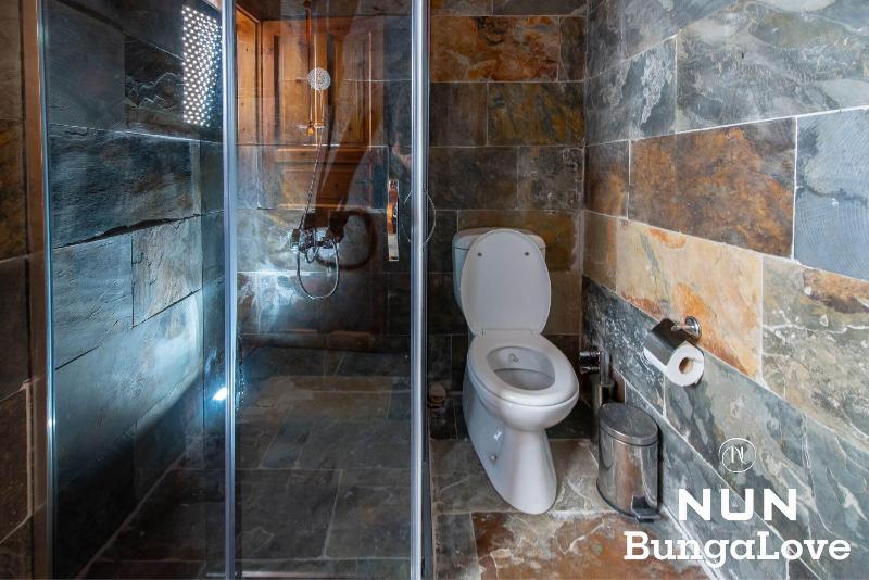 BUNGALOW ECONOMY