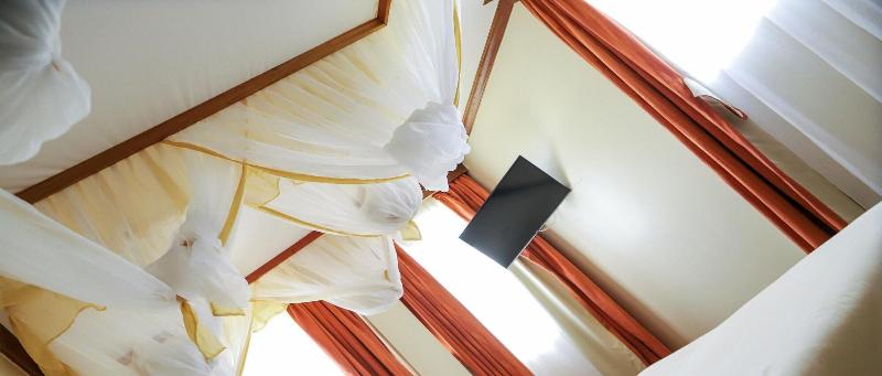 Maxoil Hotel image