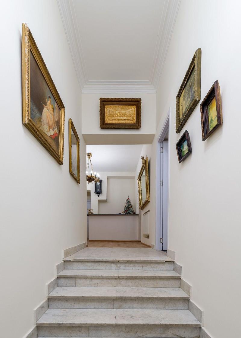Hotel Opinion image