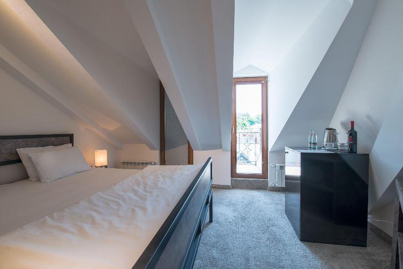 Hotel Opinion image