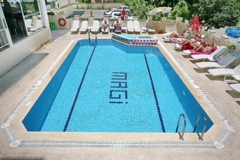 Magi Apart Hotel image
