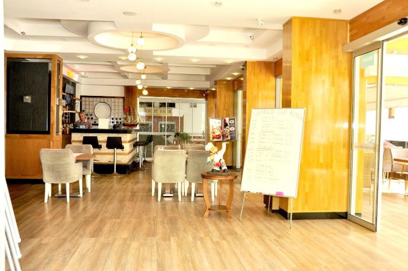 Magi Apart Hotel image