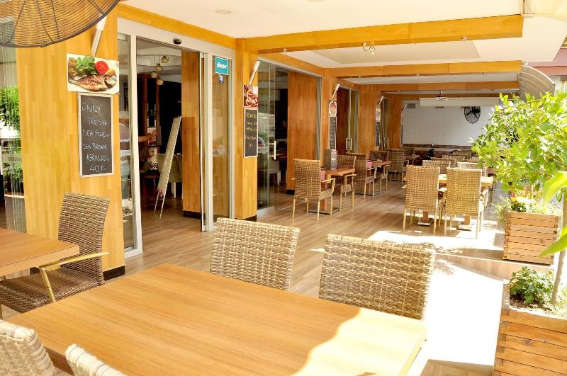 Magi Apart Hotel image