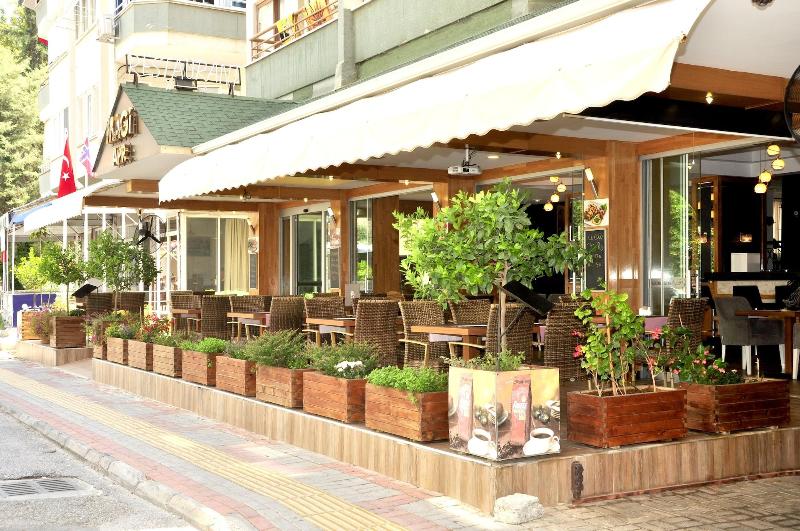 Magi Apart Hotel image