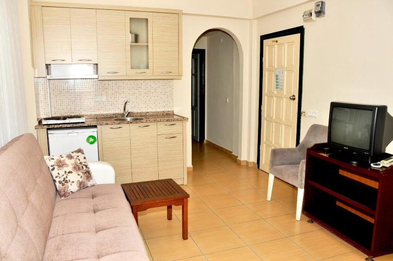 Magi Apart Hotel image