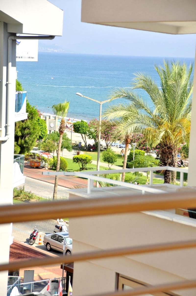 Magi Apart Hotel image
