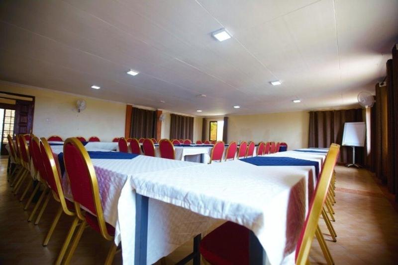 Everest House Hotel image