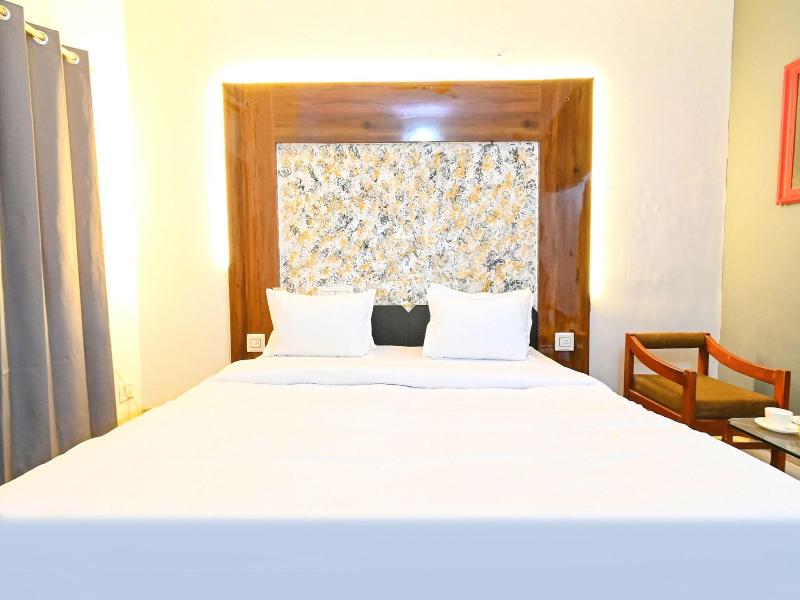 Fabhotel Classic Holiday image