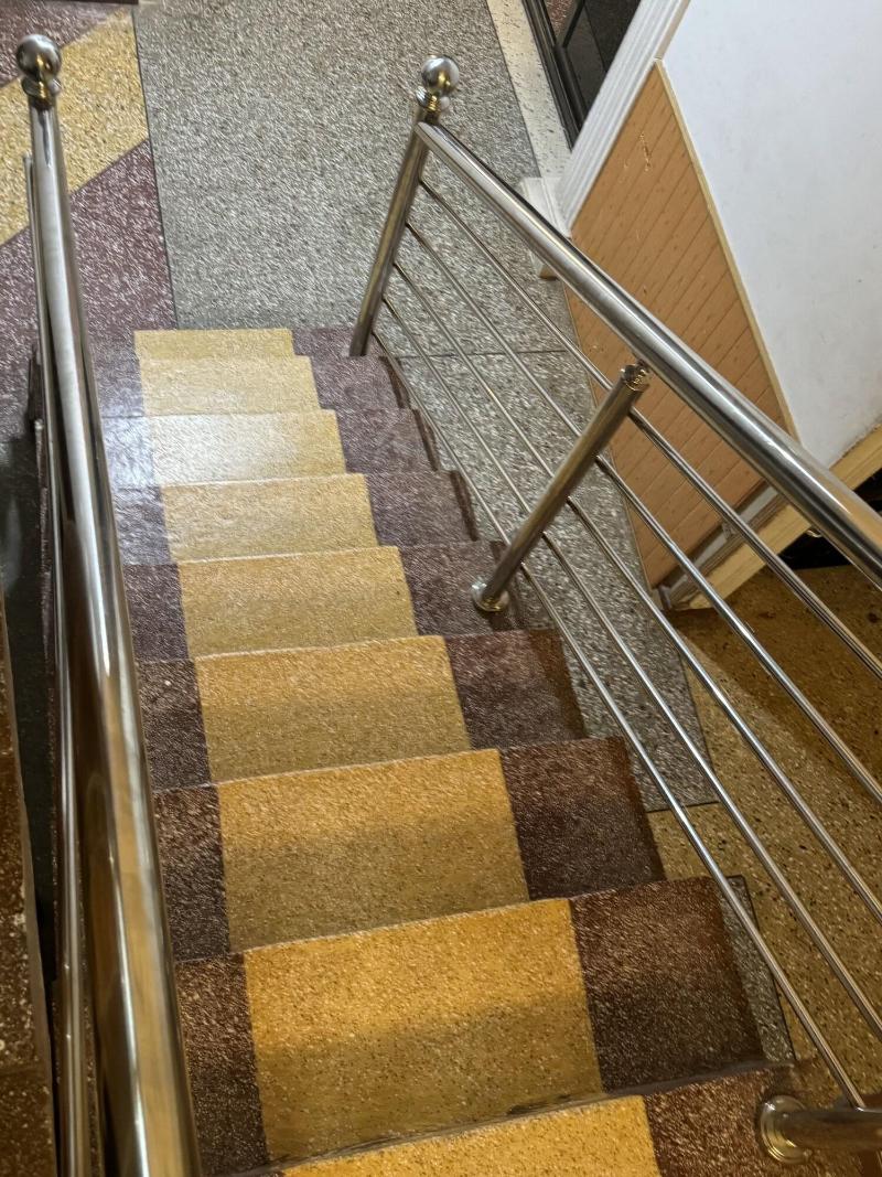 Larosa Executive Guest House image