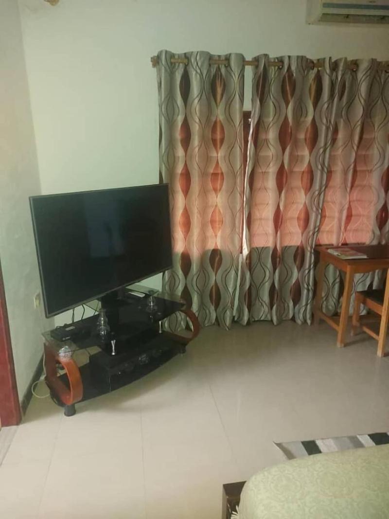 Larosa Executive Guest House image