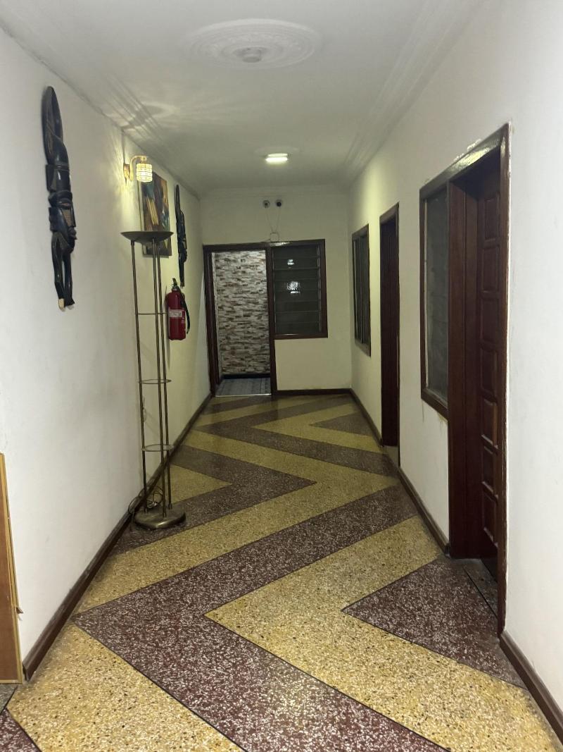 Larosa Executive Guest House image