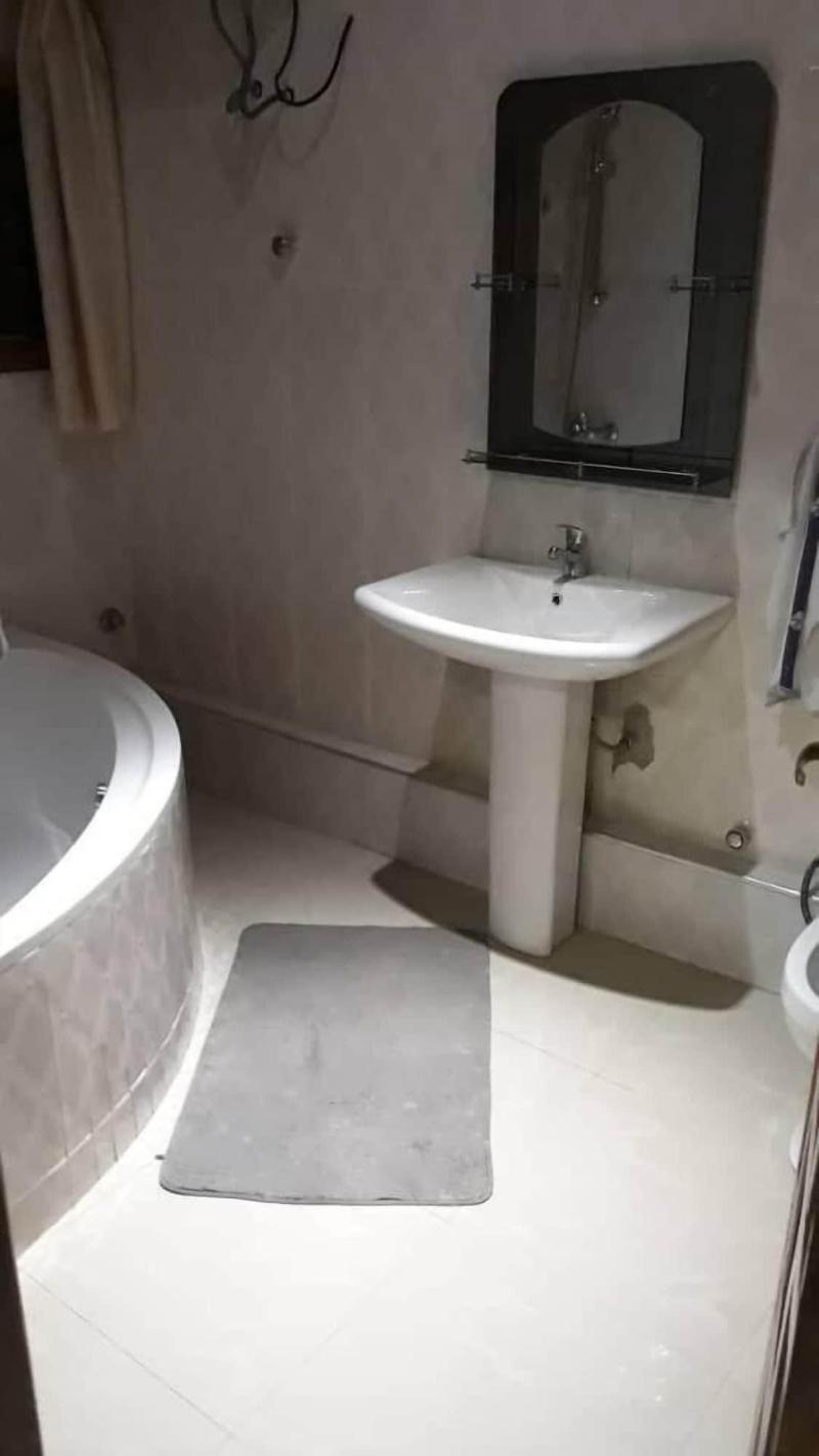 Larosa Executive Guest House image