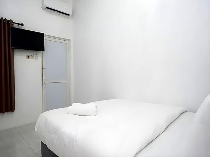Reddoorz Near Universitas Semarang 2 image