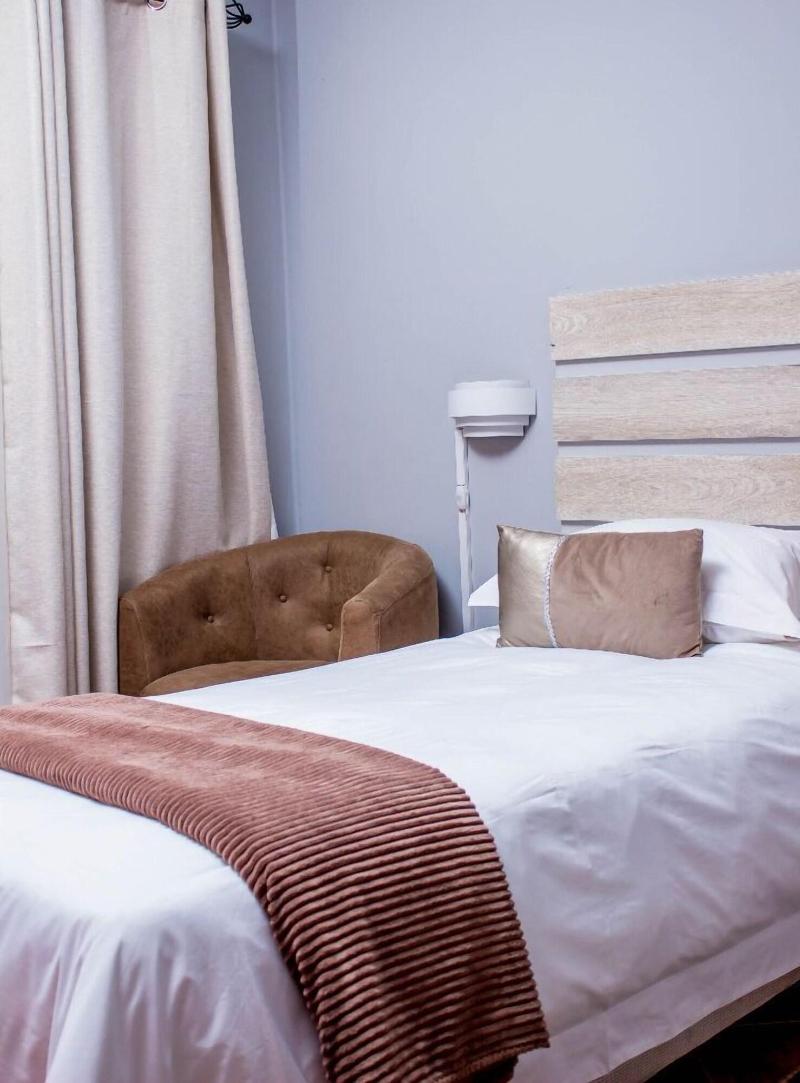 Rose Villa Lodge image