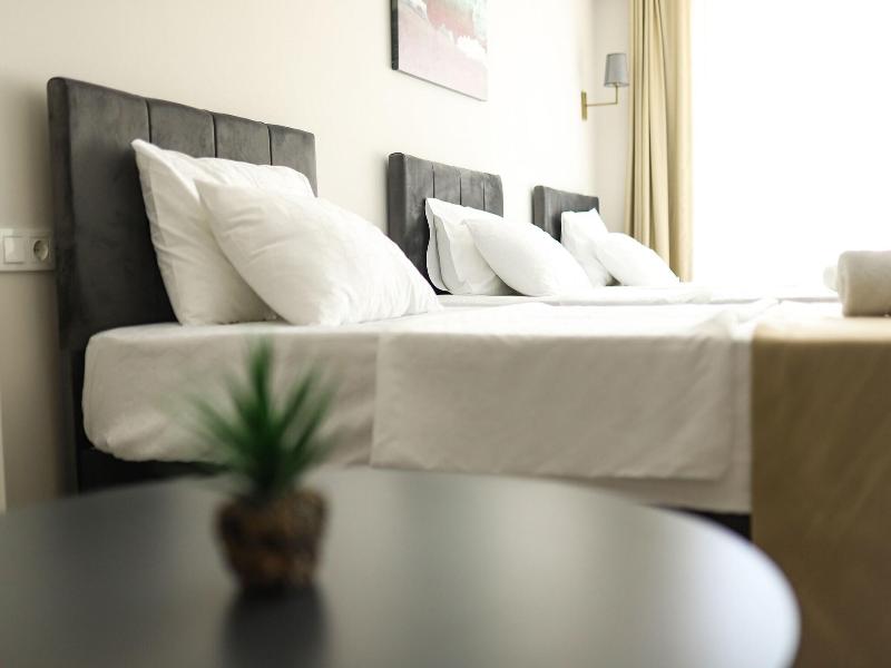 Petra Hotel Tuzla image