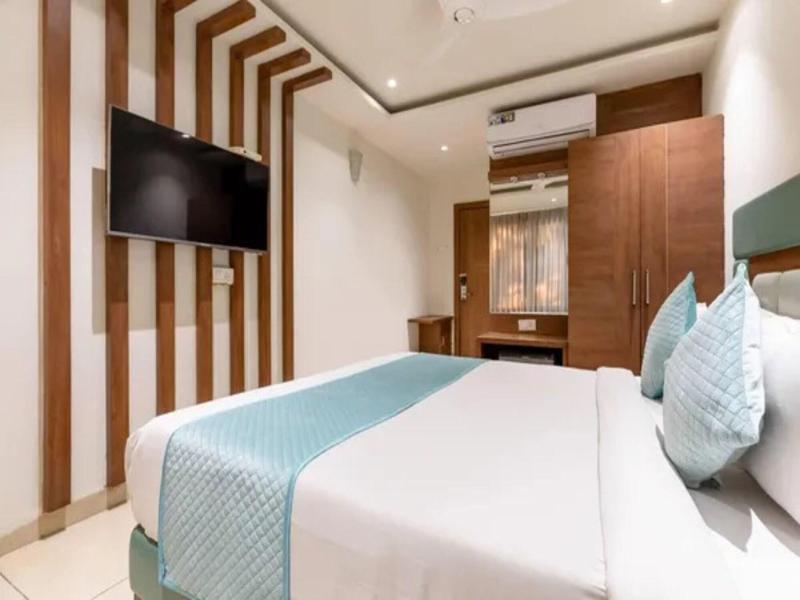 Fabhotel The Oasis