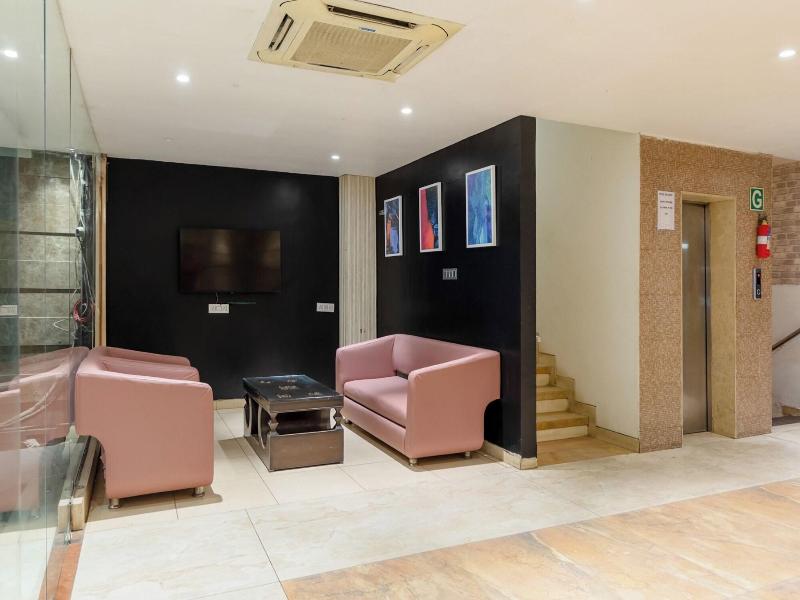 Fabhotel The Oasis
