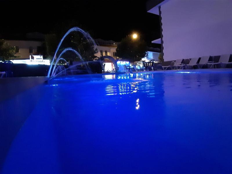 Moonlight Apart Hotel image