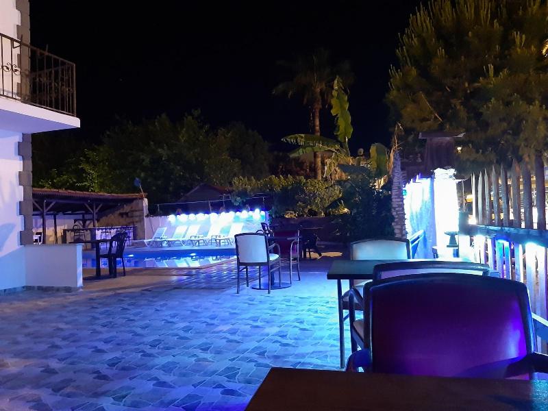 Moonlight Apart Hotel image
