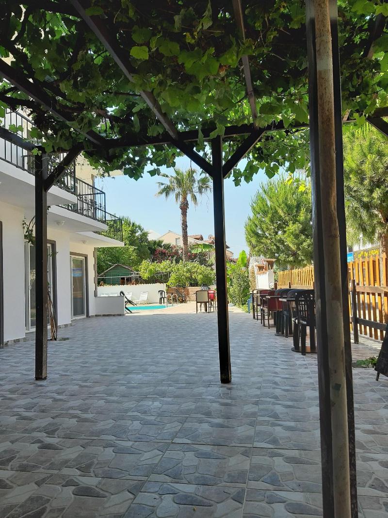 Moonlight Apart Hotel image