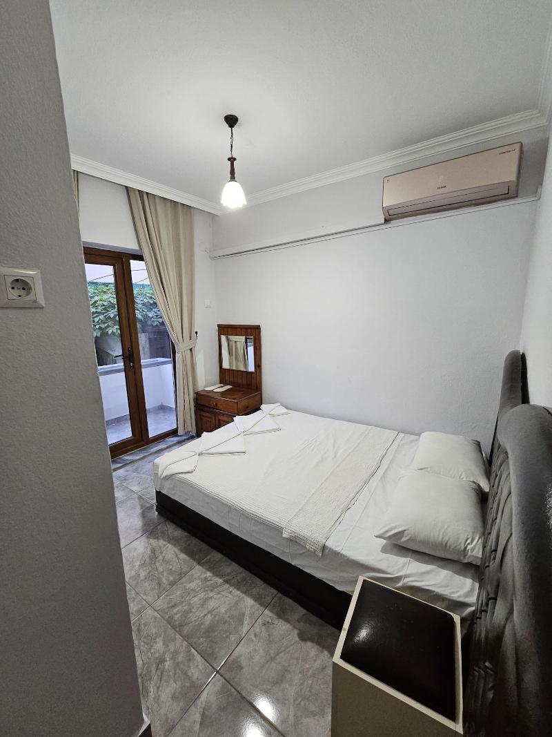 Moonlight Apart Hotel image