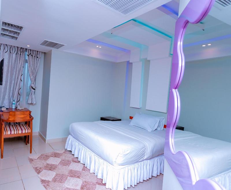 Selig Hotel image