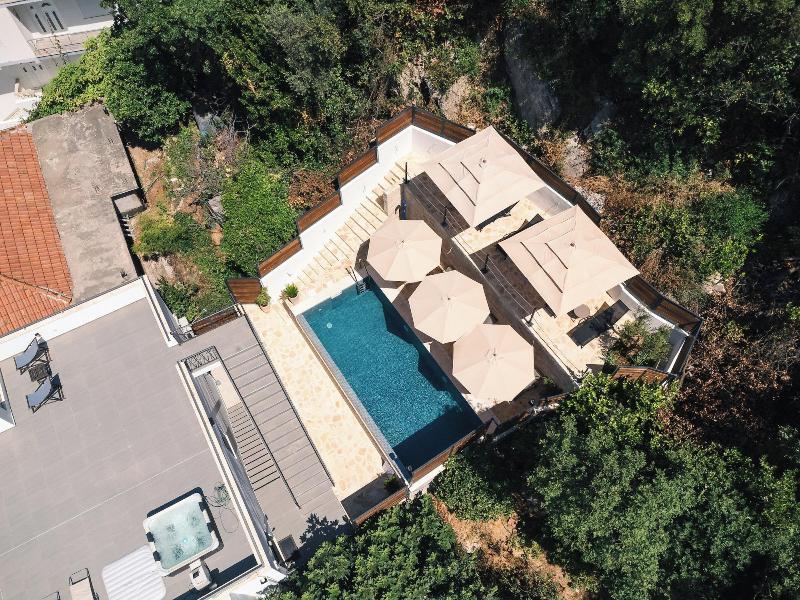Casa Bianca image