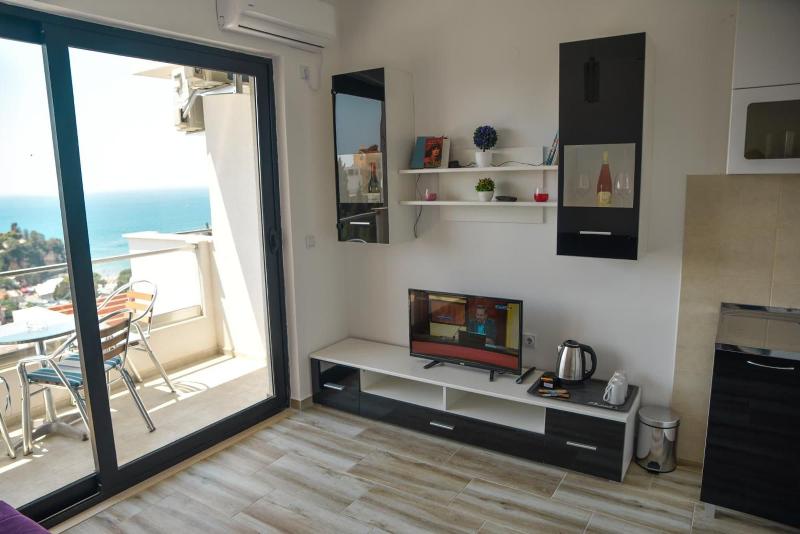 Casa Bianca image