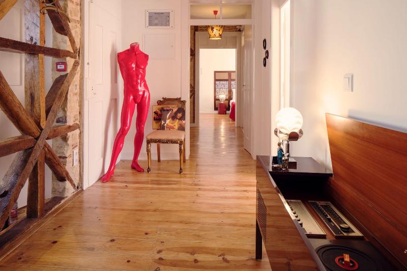 Lisbon Calling Rooms & Studio image