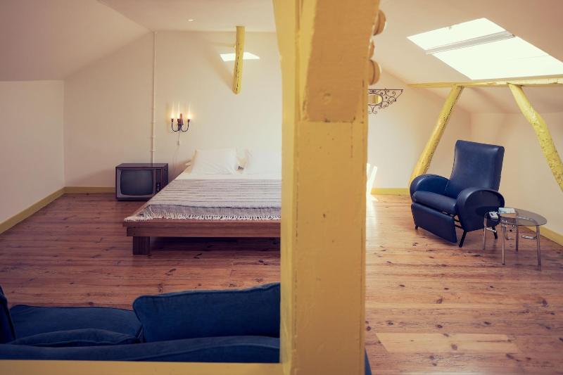 Lisbon Calling Rooms & Studio image