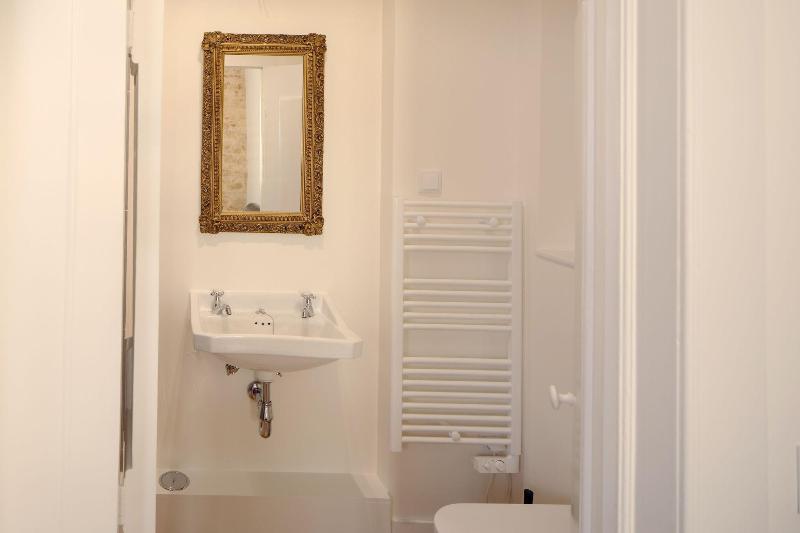 Lisbon Calling Rooms & Studio image