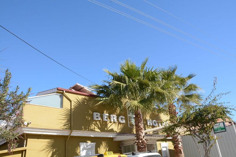 Berg Hotel image