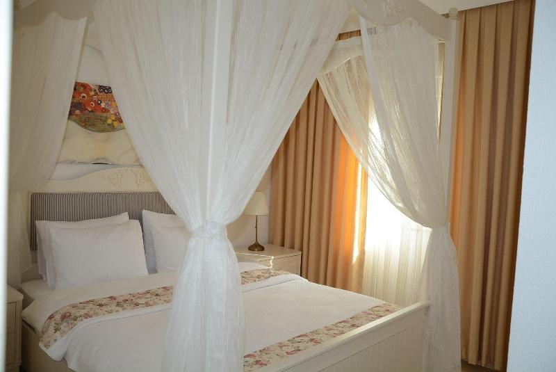Berg Hotel image