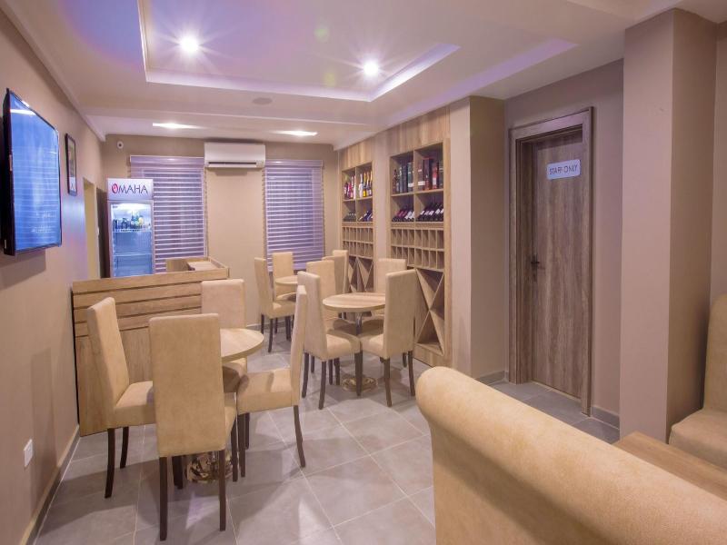 Ivana Suites image