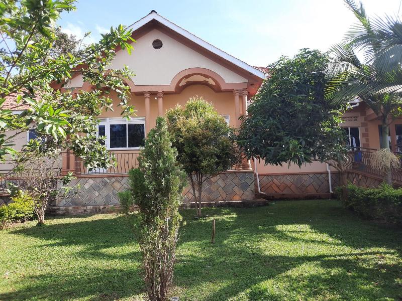 Airport Side Hotel Entebbe image