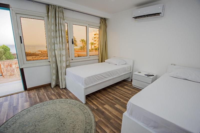 Lilly Rooms And Studios image