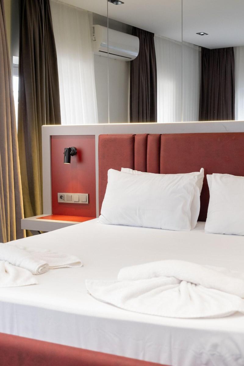 Gytha Hotel Pera image