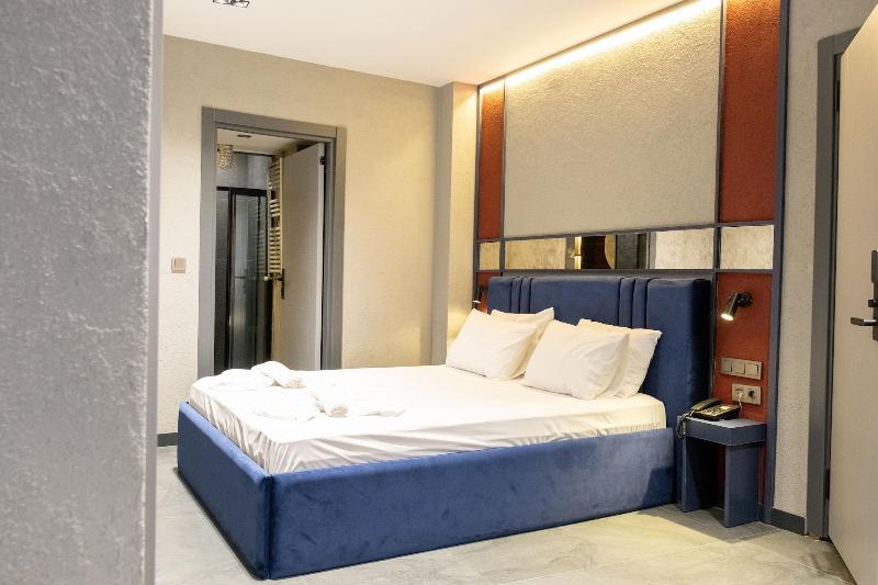Gytha Hotel Pera image