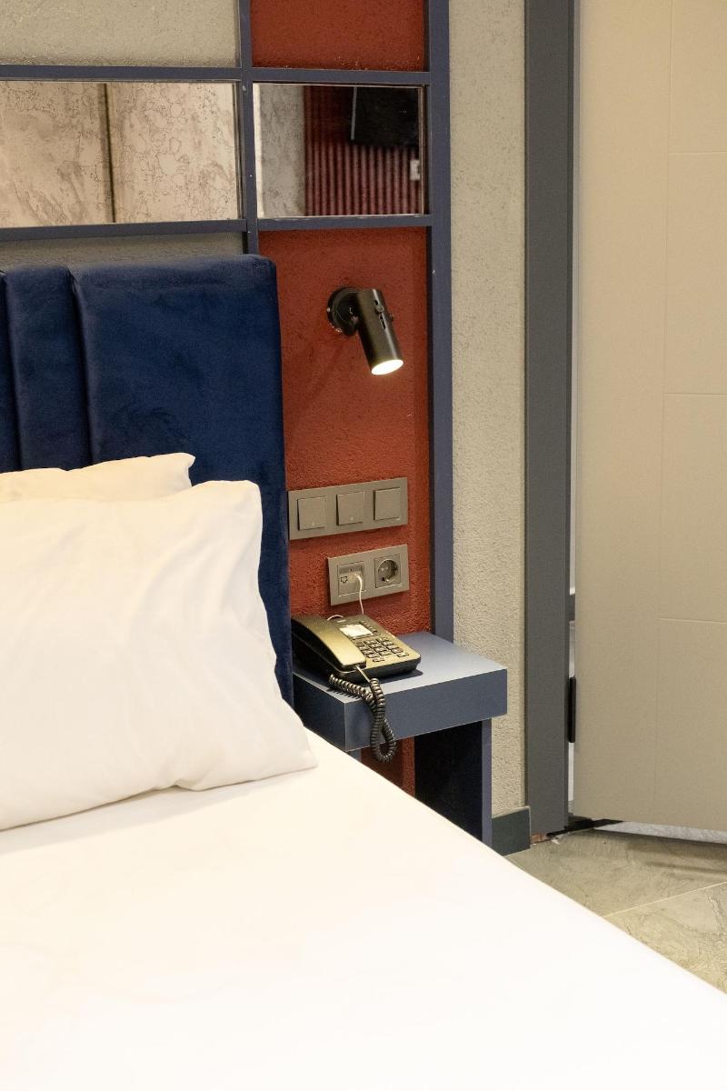 Gytha Hotel Pera image