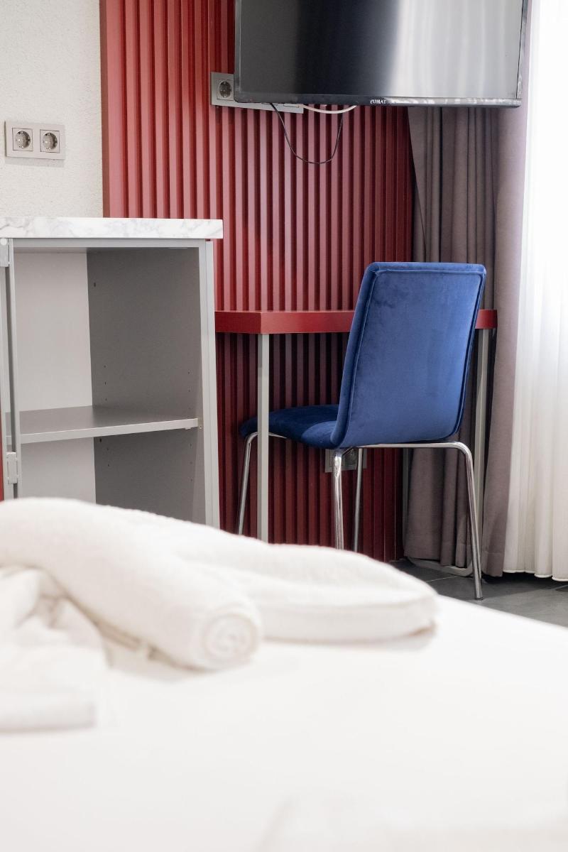 Gytha Hotel Pera image