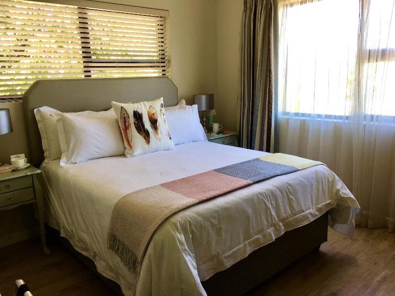 Paperbark Manor image