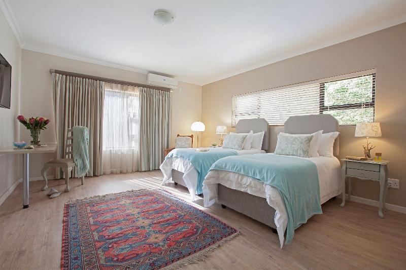 Paperbark Manor image