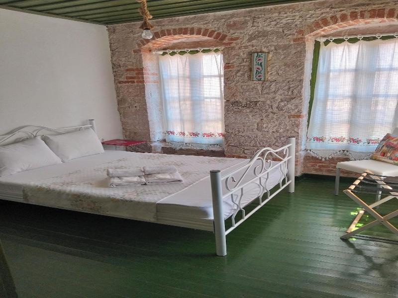 Yesil Konak Ayvalik image