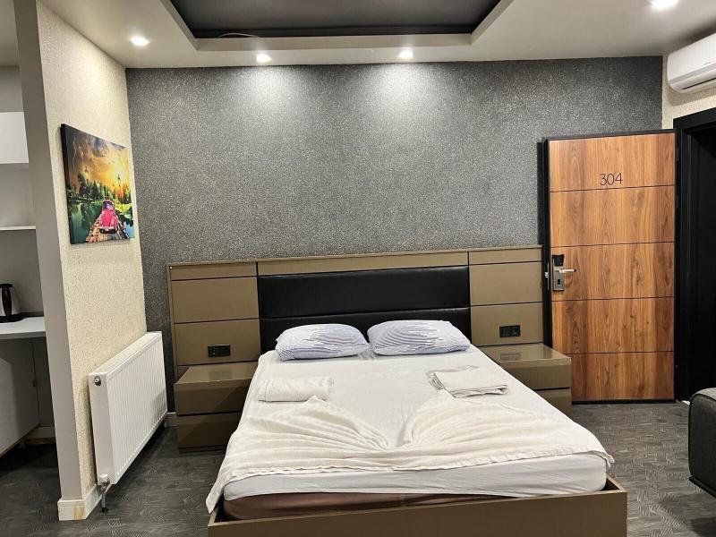 Kent Suites Hotels image