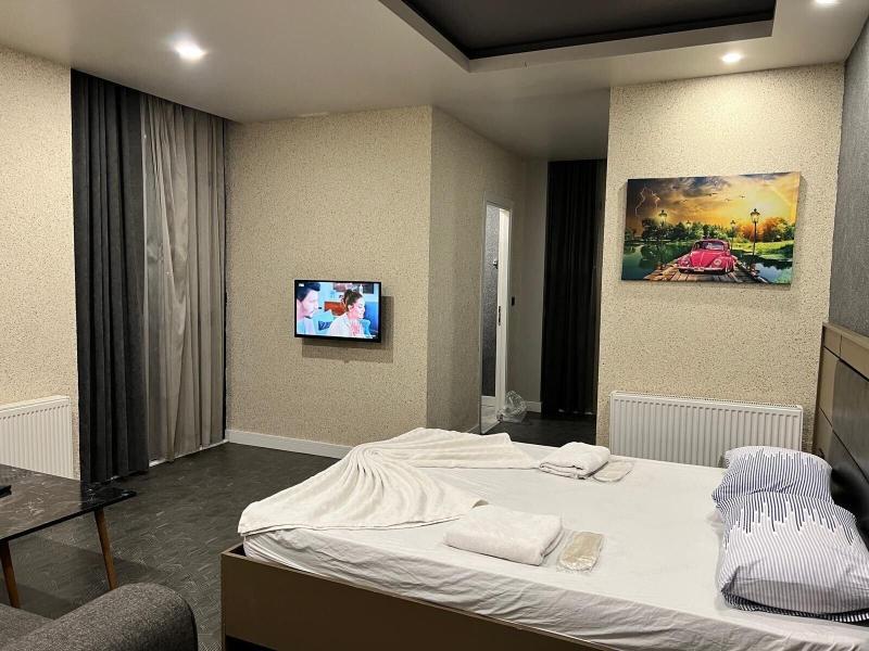 Kent Suites Hotels image