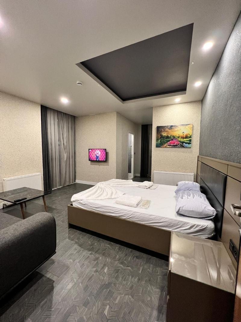 Kent Suites Hotels image